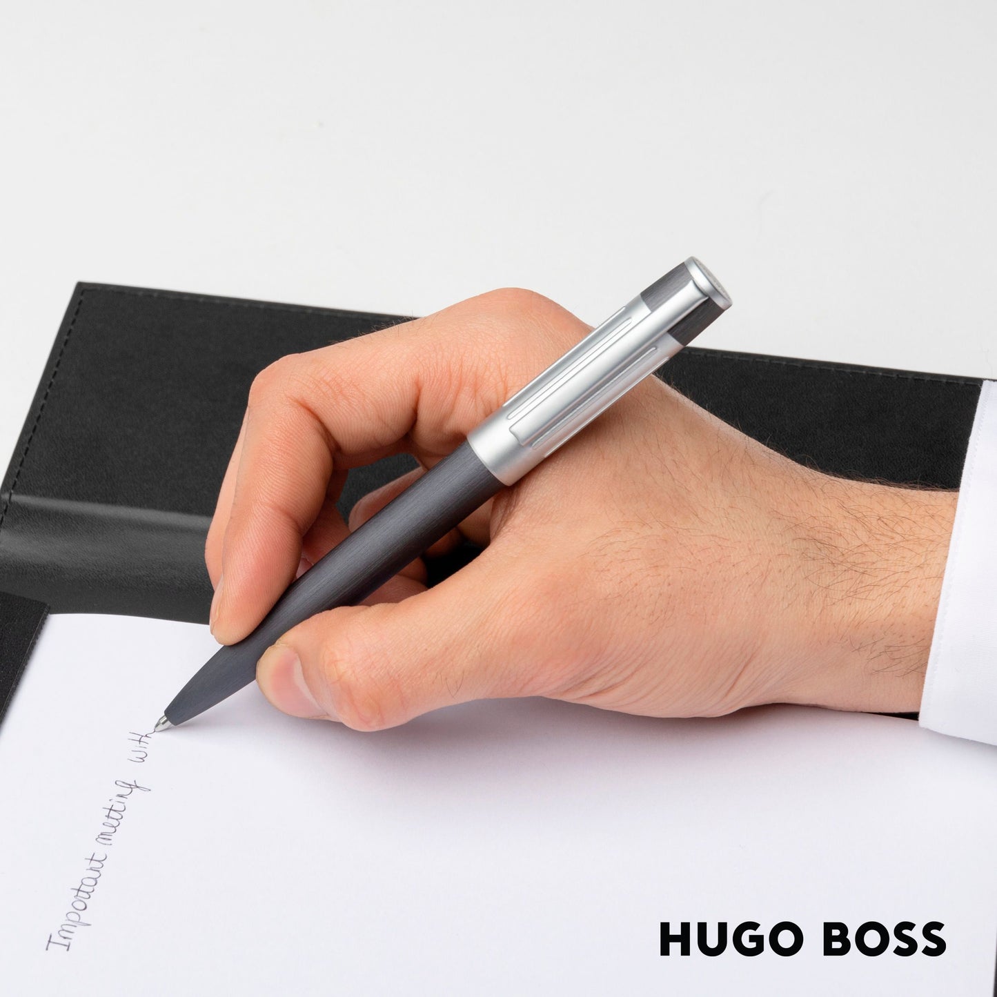 Hugo Boss Pen Ballpoint Gear Ribs Gun (HSV3064D)