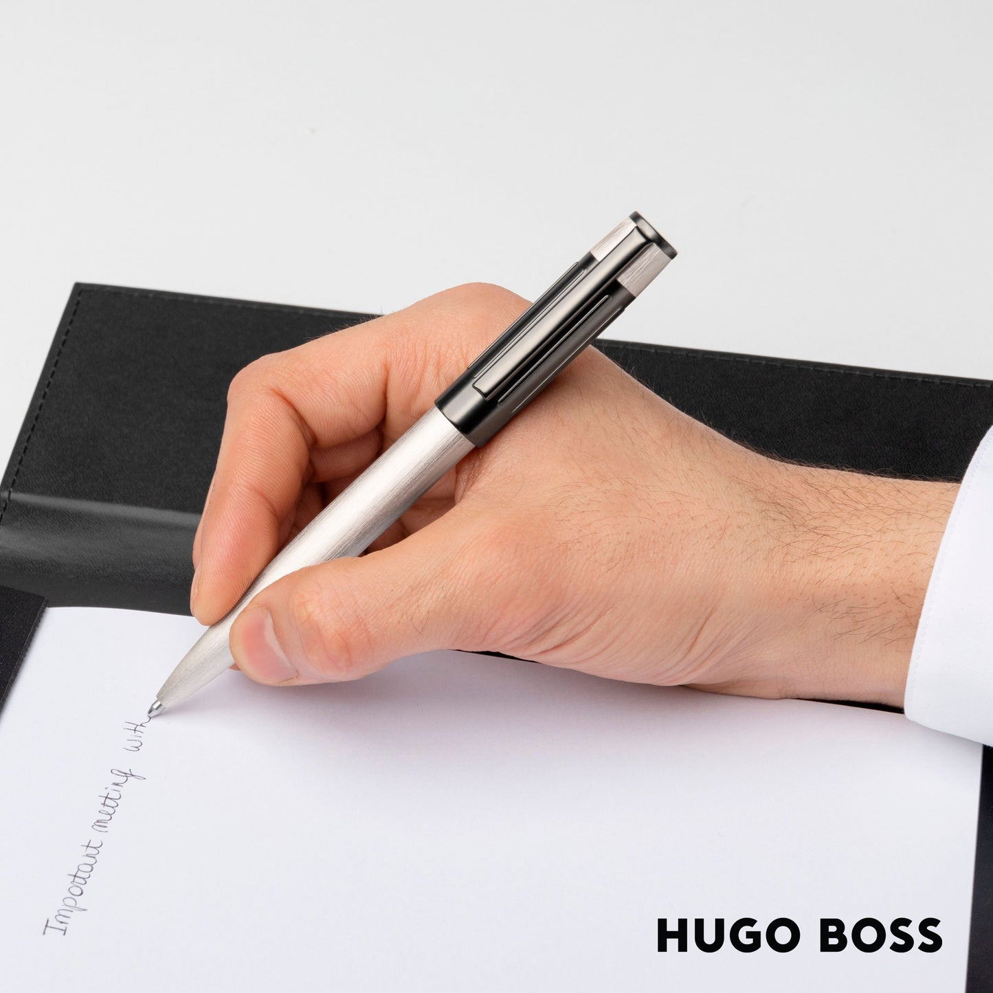 Hugo Boss Pen Ballpoint  Gear Ribs Chrome (HSV3064B)